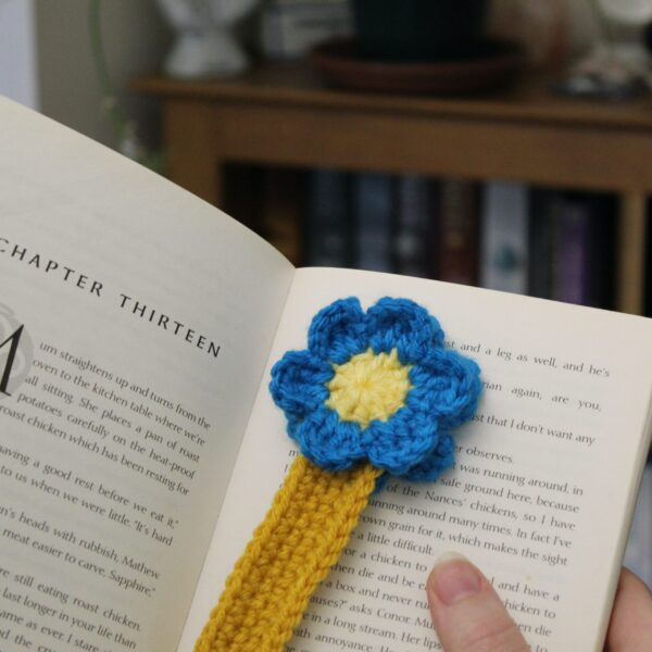 The perfect handcrafted thank you gift for any teacher - a beautiful crocheted flower bookmark.